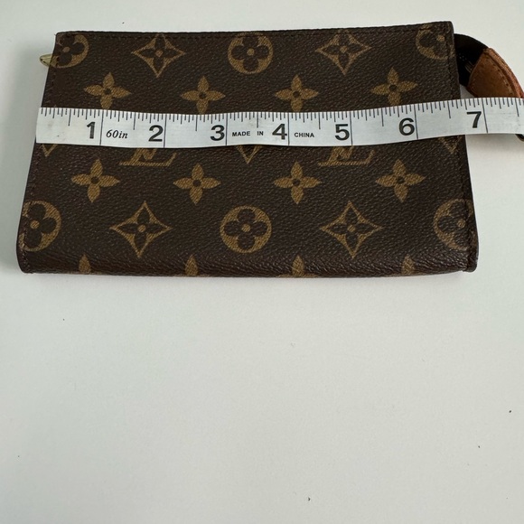 ❗️SOLD❗️Louis Vuitton monogram pouch - Picture 10 of 10